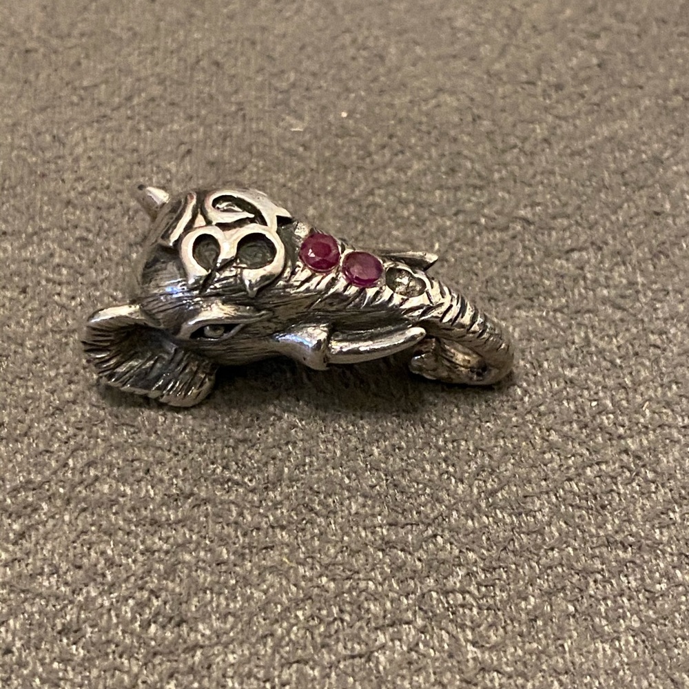Buddhist Elephant Head SS w/Unfinished Rubies - Picture 6 of 8